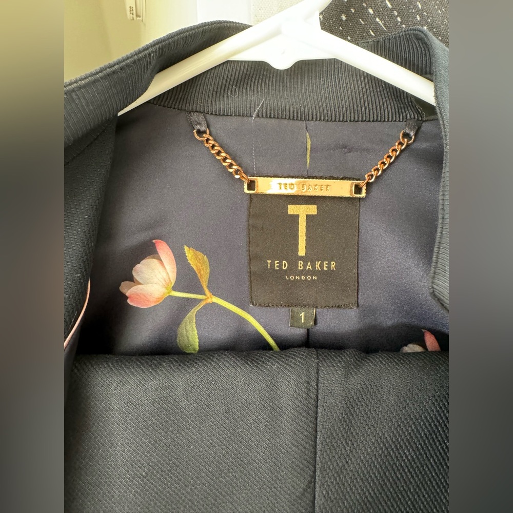 Ted Baker Navy Suit with Rose Gold details Size 1